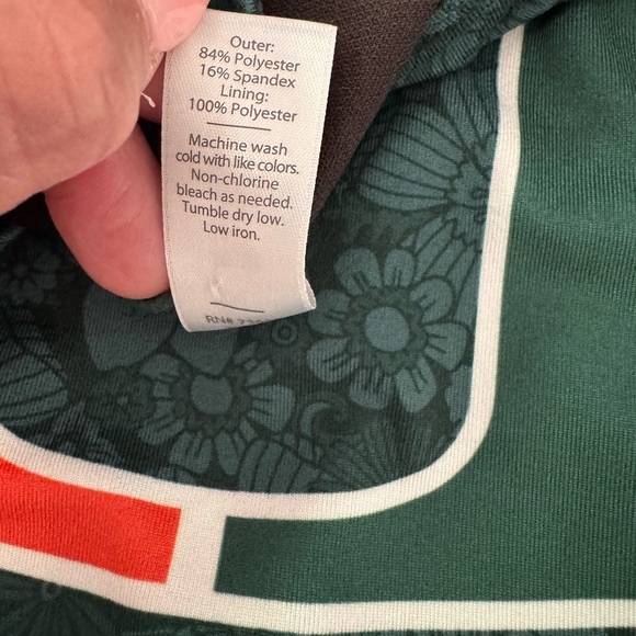 Zoozatz Miami Hurricane Crop Top - Picture 5 of 6